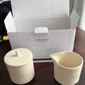 Magenta Cream Coffee & Tea Set